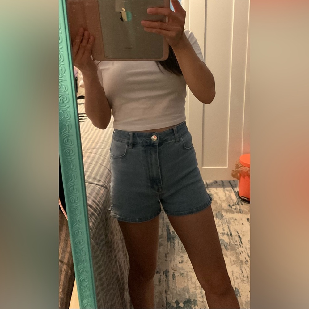 H&M High Waist Shorts US 0